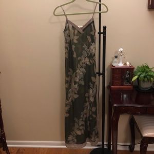 SOLD Floral maxi dress